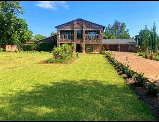 4 BEDROOM HOUSE FOR SALE IN THREE RIVERS